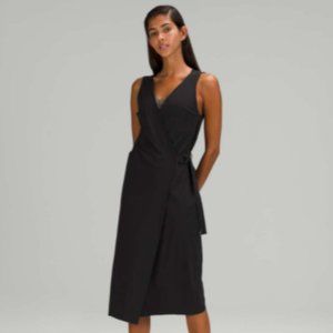 Lululemon LAB wrap dress - black size 4 like new.